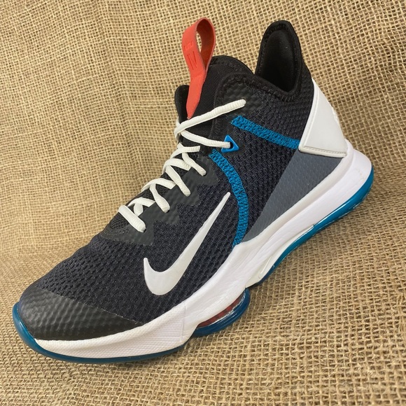 NIKE Lebron Witness IV Running Basketball Shoes BV7427-005 Laces Up Men's 8